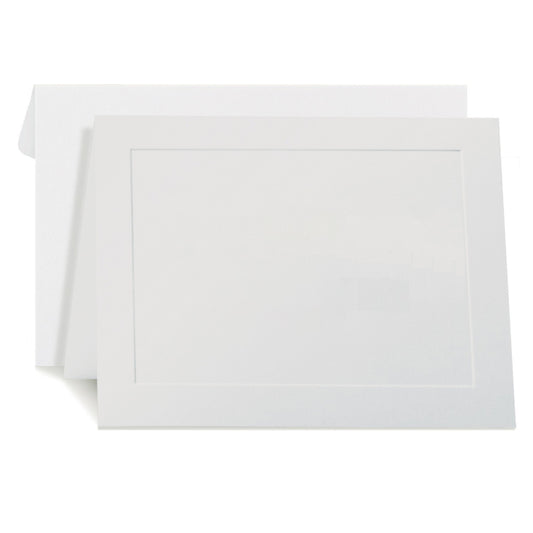 Cartes de correspondance traditionnelles en relief St. James Overtures avec enveloppes – 4 1/4" x 5 1/2" – Blanc – Paquet de 40