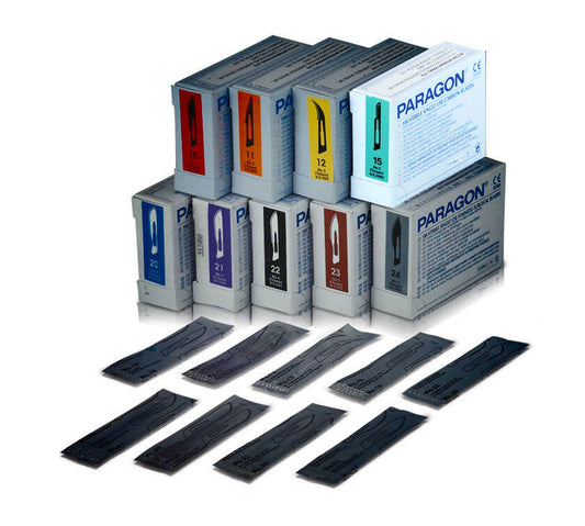 LAMES #15 Stériles *Acier inoxydable* 100/boîte Paragon #90010-15 (MEDICOM)